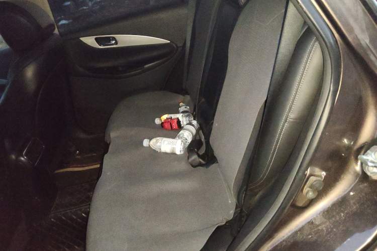 Used Infiniti QX50 2015 2.5L Comfort Edition Left Rear Seat