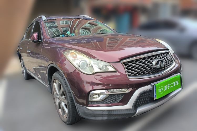 Used Infiniti QX50 2015 2.5L Enjoyment Edition Front Right 45 Deg