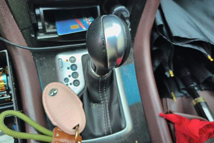 Used Infiniti QX50 2015 2.5L Enjoyment Edition Gear Lever