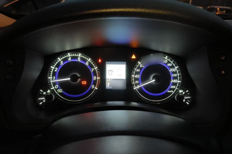Used Infiniti QX50 2015 2.5L Comfort Edition Instrument Cluster