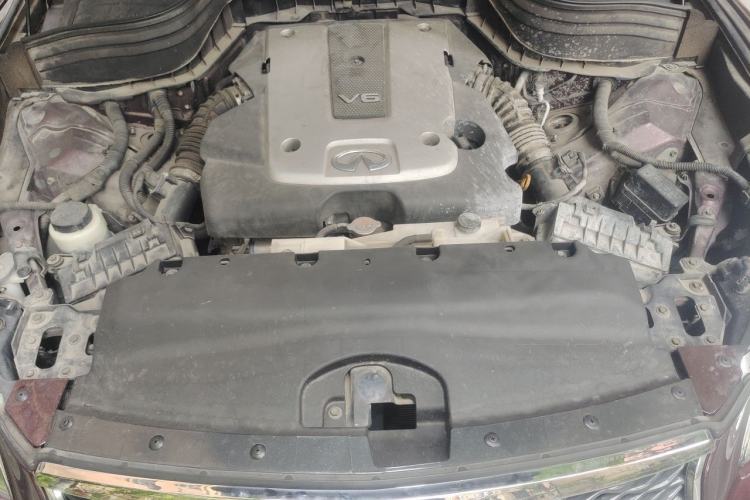 Used Infiniti QX50 2015 2.5L Enjoyment Edition Engine Bay