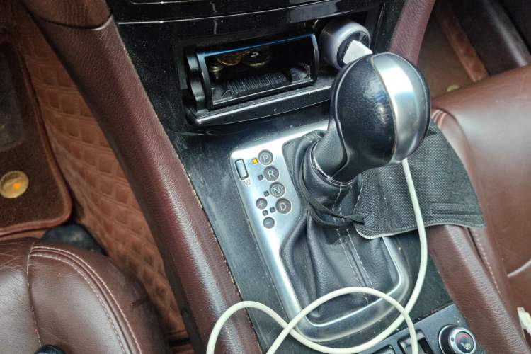 Used Infiniti QX50 2015 2.5L Enjoyment Edition Gear Lever