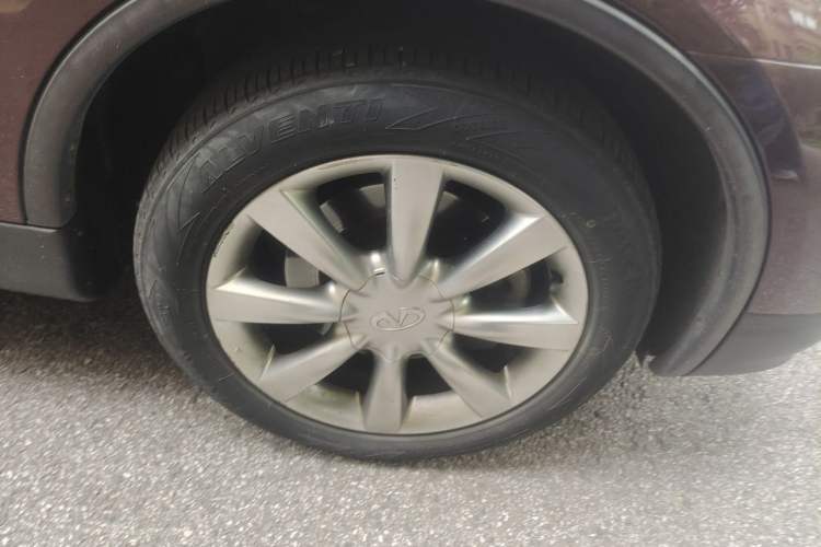 Used Infiniti QX50 2015 2.5L Enjoyment Edition Right Front Wheel Hub