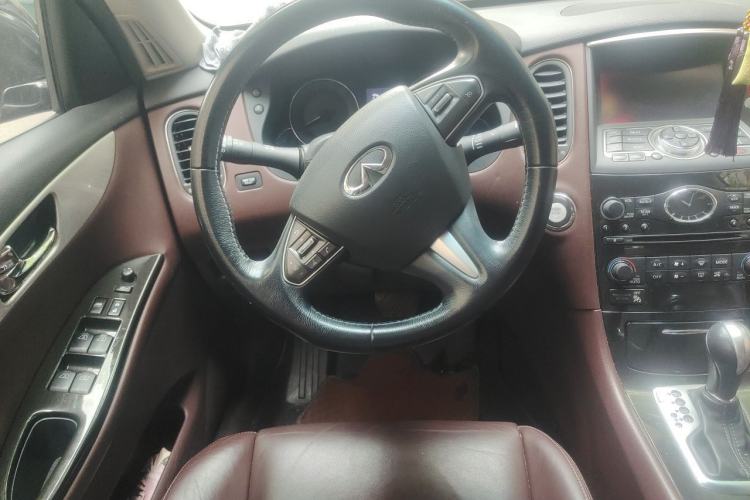 Used Infiniti QX50 2015 2.5L Enjoyment Edition Steering Wheel