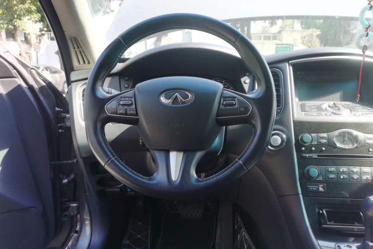 Used Infiniti QX50 2015 2.5L Comfort Edition Steering Wheel