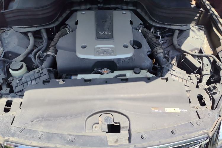 Used Infiniti QX50 2015 2.5L Enjoyment Edition Engine Bay