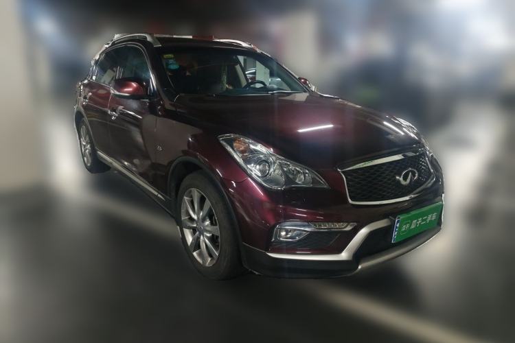 Used Infiniti QX50 2015 2.5L Enjoyment Edition Front Right 45 Deg
