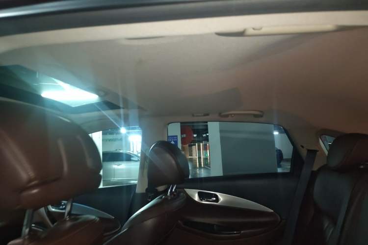 Used Infiniti QX50 2015 2.5L Enjoyment Edition Headliner