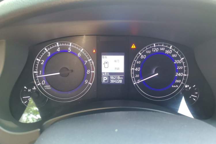 Used Infiniti QX50 2015 2.5L Enjoyment Edition Instrument Cluster