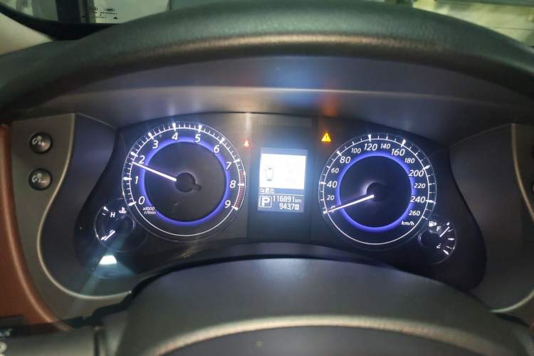 Used Infiniti QX50 2015 2.5L Enjoyment Edition Instrument Cluster