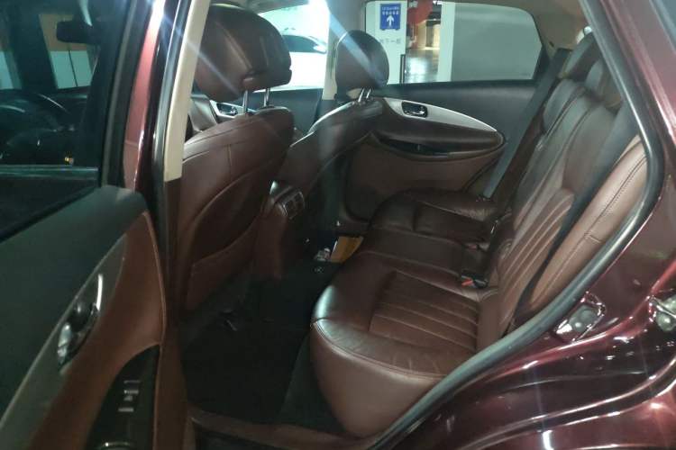 Used Infiniti QX50 2015 2.5L Enjoyment Edition Left Rear Seat