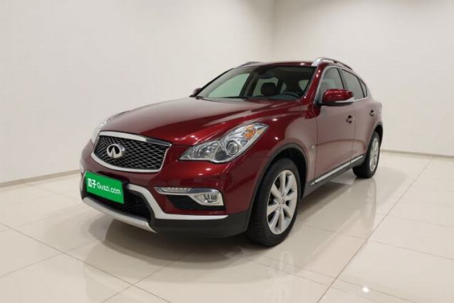 Infiniti QX50 2015 2.5L Comfort Edition с пробегом