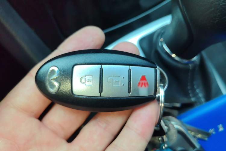 Used Infiniti QX50 2015 2.5L Enjoyment Edition Vehicle Key