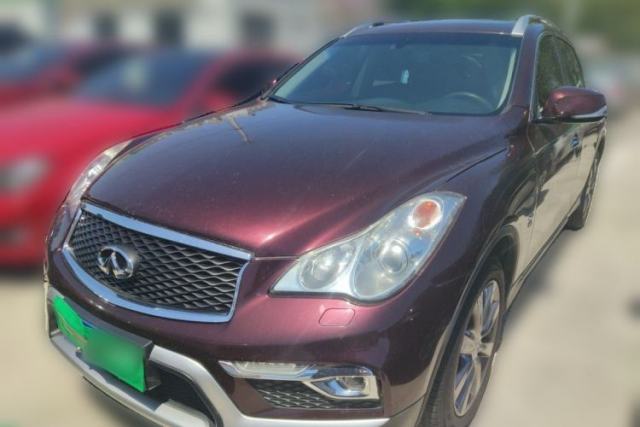 Ojetý Infiniti QX50 2015 2.5L Comfort Edition