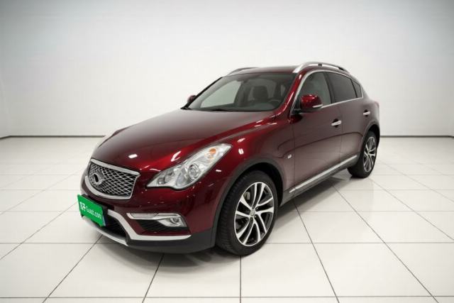 Ojetý Infiniti QX50 2015 2.5L Luxury Edition