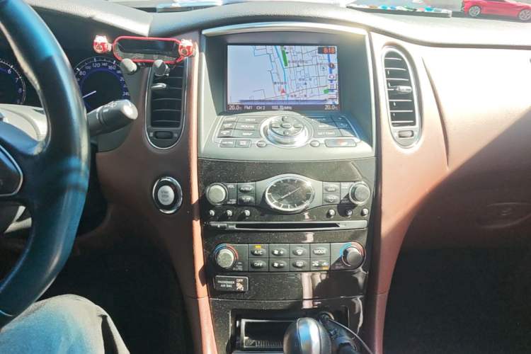 Used Infiniti QX50 2015 2.5L Luxury Edition Audio And AC Panel