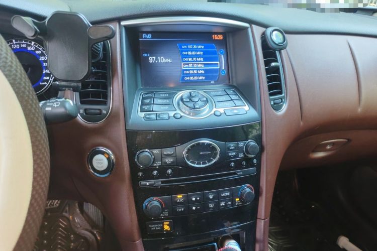 Used Infiniti QX50 2015 2.5L Luxury Edition Audio And AC Panel