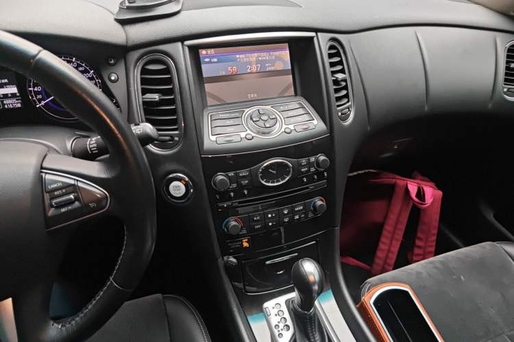 Used Infiniti QX50 2015 2.5L Comfort Edition Audio And AC Panel