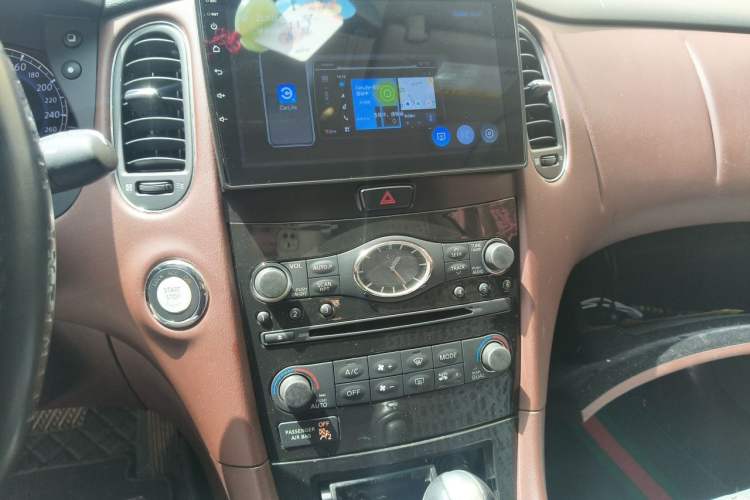 Used Infiniti QX50 2015 2.5L Enjoyment Edition Audio And AC Panel