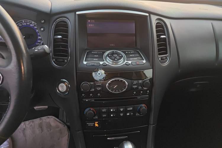 Used Infiniti QX50 2015 2.5L Comfort Edition Audio And AC Panel