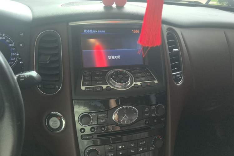Used Infiniti QX50 2015 2.5L Luxury Edition Audio And AC Panel
