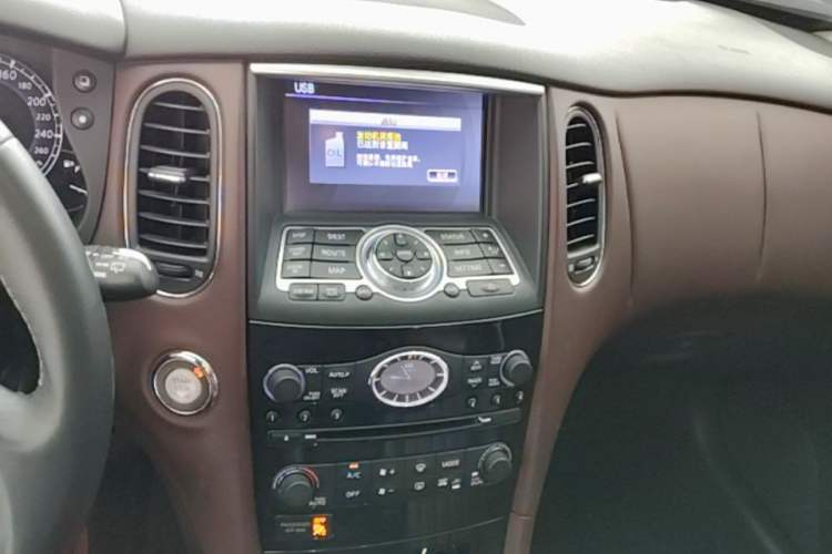 Used Infiniti QX50 2015 2.5L Enjoyment Edition Audio And AC Panel