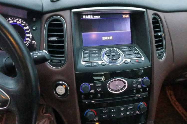 Used Infiniti QX50 2015 2.5L Luxury Edition Audio And AC Panel