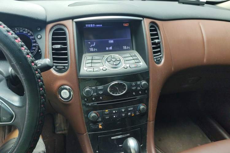 Used Infiniti QX50 2015 2.5L Enjoyment Edition Audio And AC Panel