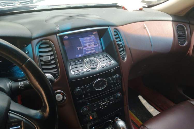 Used Infiniti QX50 2015 2.5L Luxury Edition Audio And AC Panel