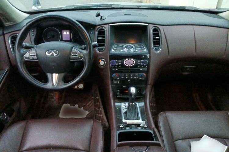 Used Infiniti QX50 2015 2.5L Luxury Edition Center Console