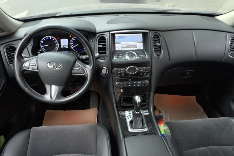 Used Infiniti QX50 2015 2.5L Comfort Edition Center Console