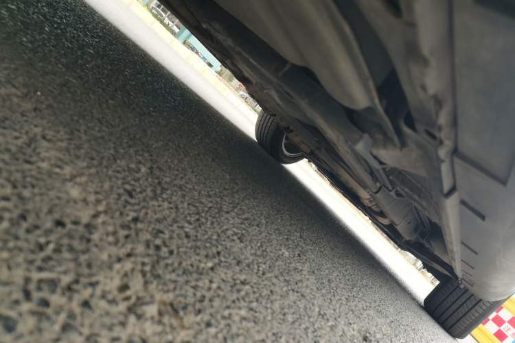 Used Infiniti QX50 2015 2.5L Comfort Edition Chassis Rear Right