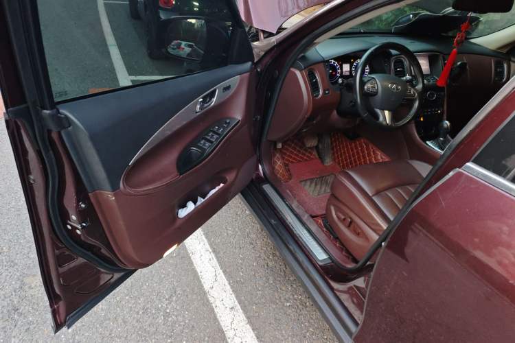 Used Infiniti QX50 2015 2.5L Luxury Edition Driver Seat