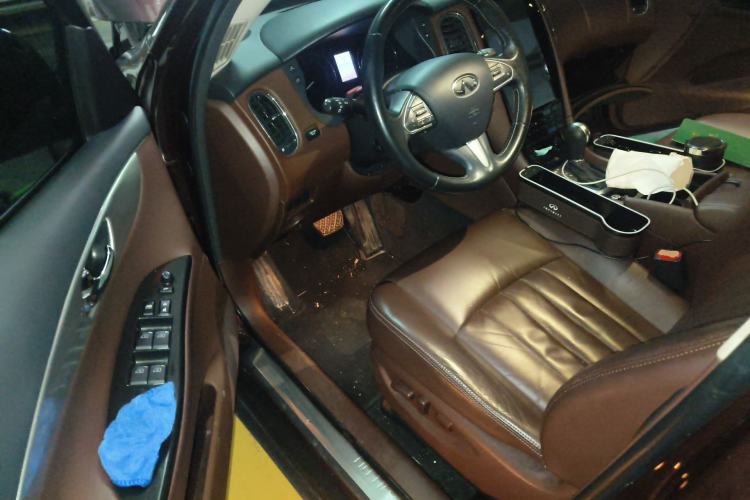 Used Infiniti QX50 2015 2.5L Enjoyment Edition Driver Seat