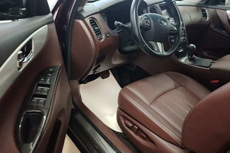 Used Infiniti QX50 2015 2.5L Enjoyment Edition Driver Seat