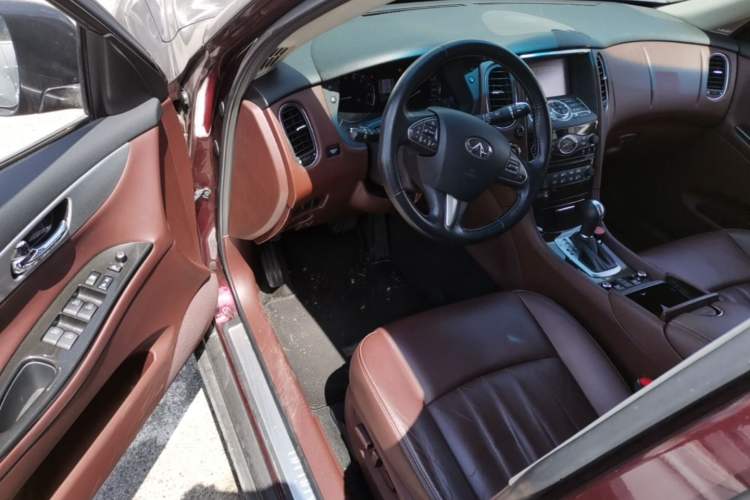 Used Infiniti QX50 2015 2.5L Enjoyment Edition Driver Seat
