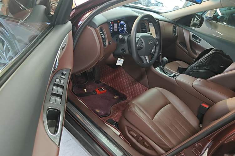 Used Infiniti QX50 2015 2.5L Luxury Edition Driver Seat