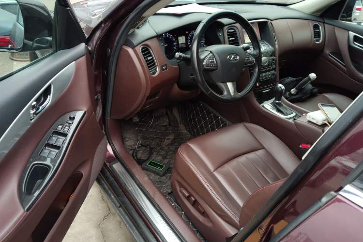 Used Infiniti QX50 2015 2.5L Enjoyment Edition Driver Seat