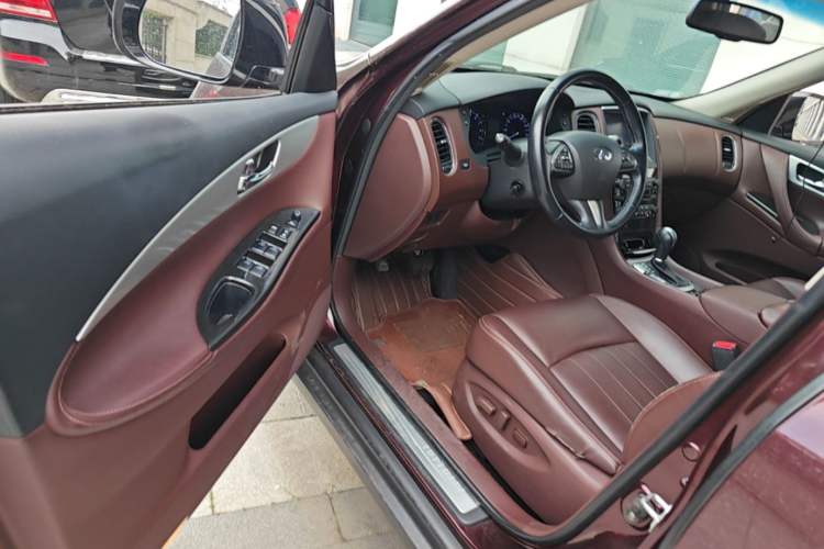 Used Infiniti QX50 2015 2.5L Enjoyment Edition Driver Seat