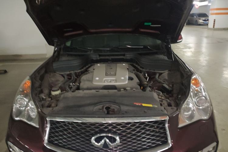 Used Infiniti QX50 2015 2.5L Enjoyment Edition Engine Bay