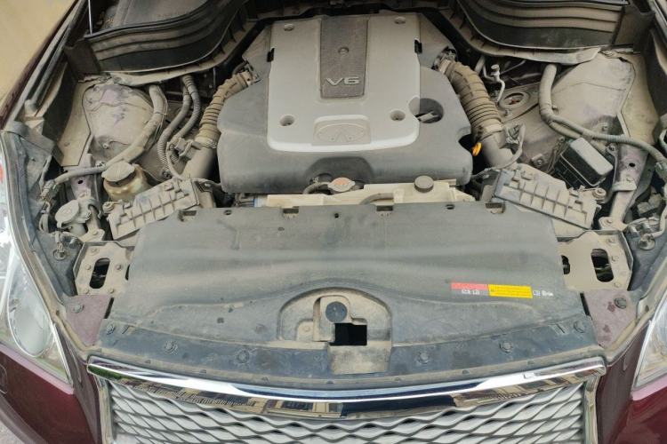 Used Infiniti QX50 2015 2.5L Comfort Edition Engine Bay