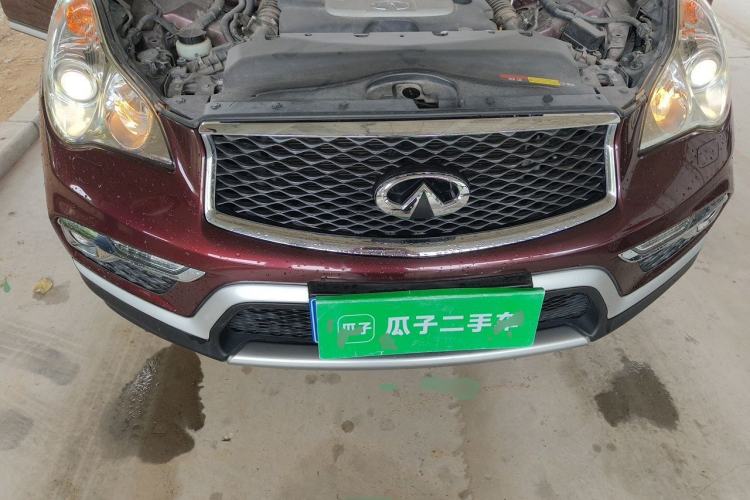 Used Infiniti QX50 2015 2.5L Comfort Edition Engine Bay