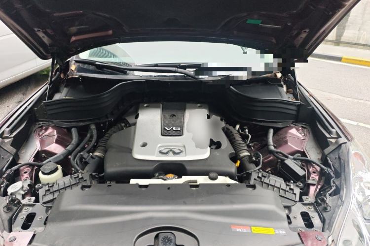 Used Infiniti QX50 2015 2.5L Comfort Edition Engine Bay