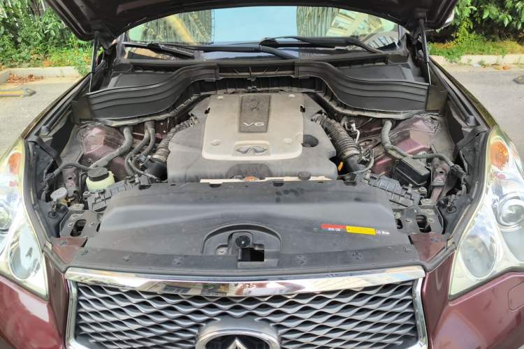 Used Infiniti QX50 2015 2.5L Enjoyment Edition Engine Bay