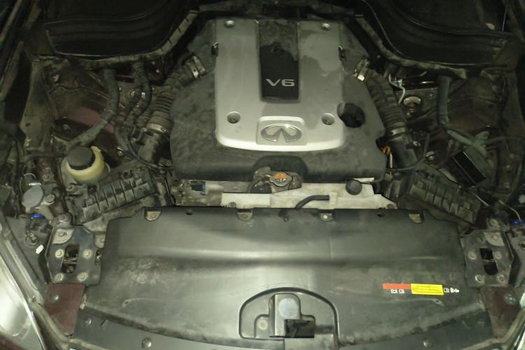 Used Infiniti QX50 2015 2.5L Enjoyment Edition Engine Bay