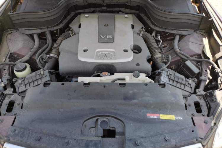Used Infiniti QX50 2015 2.5L Enjoyment Edition Engine Bay