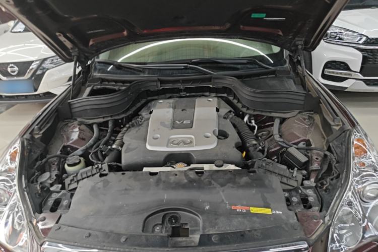 Used Infiniti QX50 2015 2.5L Comfort Edition Engine Bay