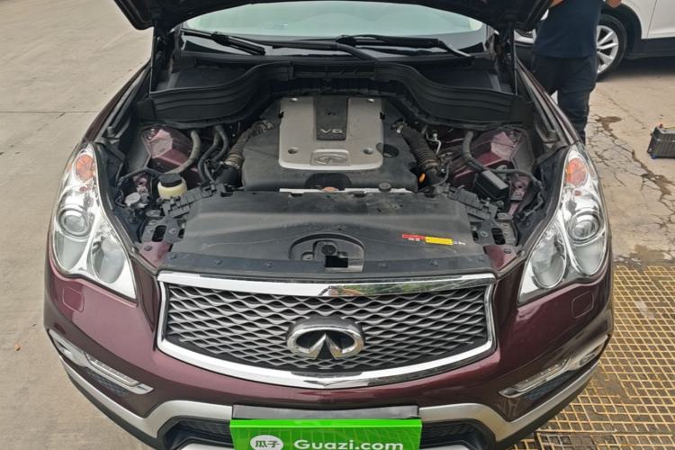 Used Infiniti QX50 2015 2.5L Enjoyment Edition Engine Bay