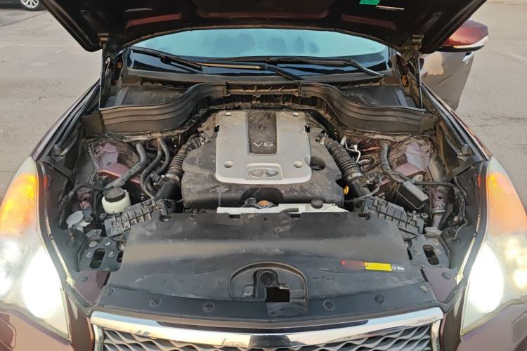 Used Infiniti QX50 2015 2.5L Comfort Edition Engine Bay