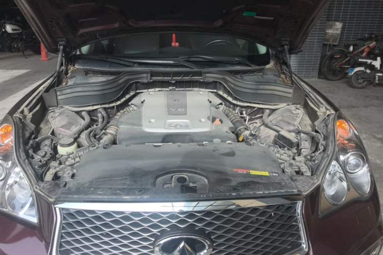 Used Infiniti QX50 2015 2.5L Luxury Edition Engine Bay